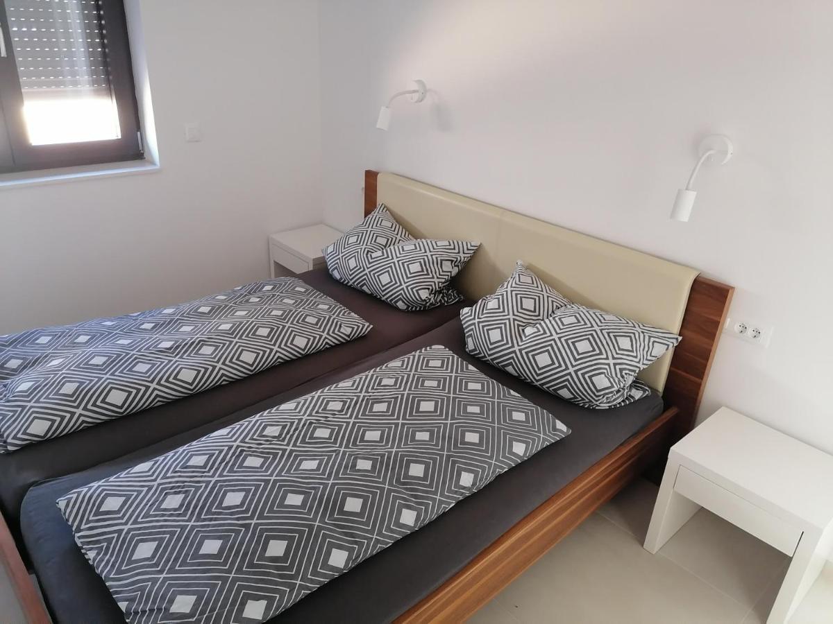 Ferienwohnung Bella Mare Mandre Exterior foto